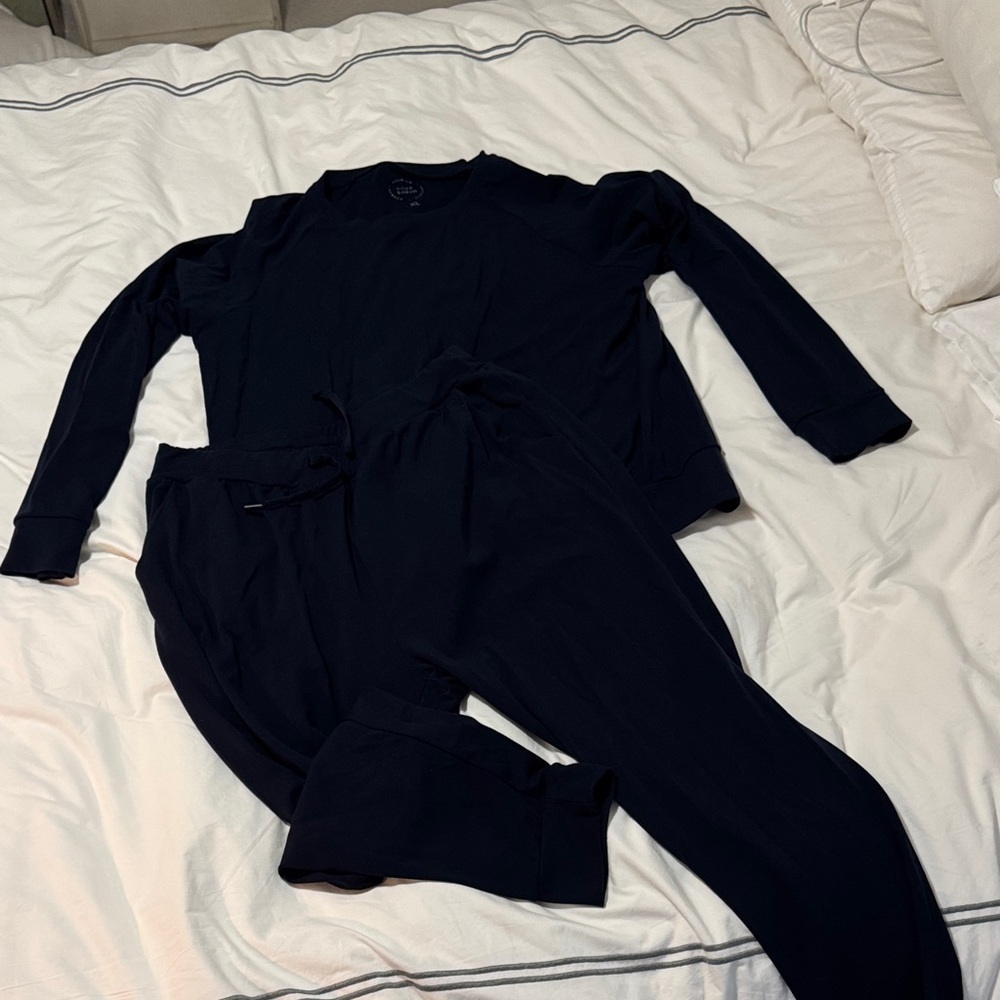 Navy lounge jogger set